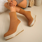 Bellastra knit platforms